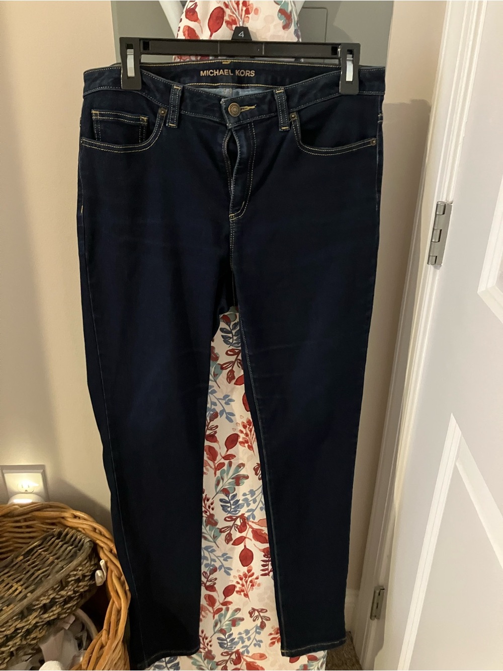 Michael Kors Women's Dark Blue skinny jeggings size 8